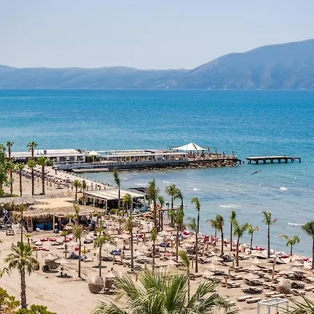 Naos' Vlorë